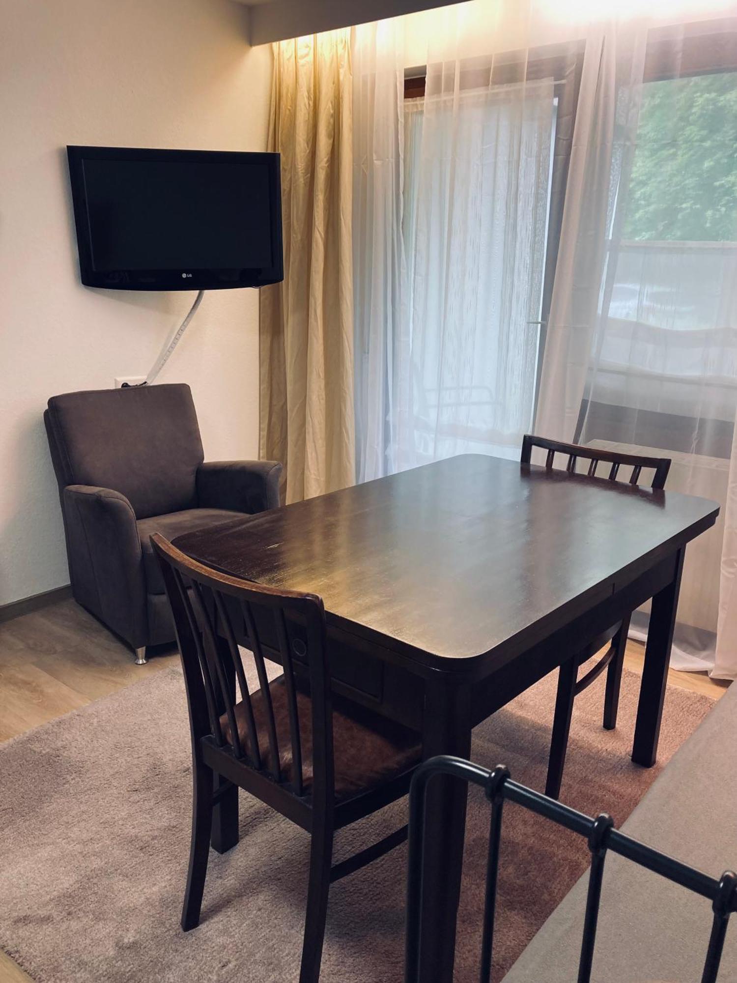 Free Apartment - Ermstal Bad Urach Ngoại thất bức ảnh